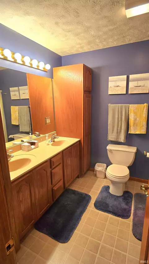 705 Devoe Dr, Sweetser, IN 46987 photo 19