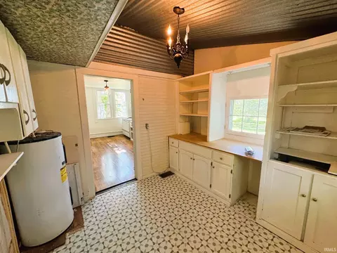 3857 N Meridian St, Windfall, IN 46076 photo 5