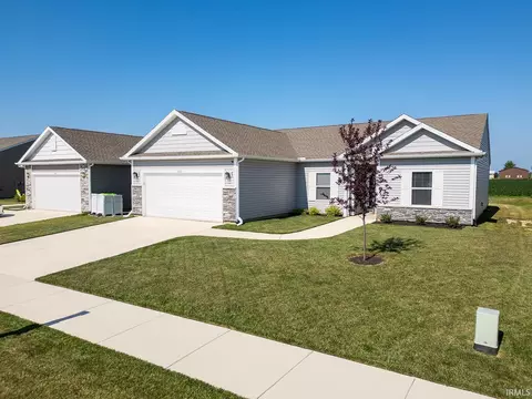 6160 Shale Crescent Dr, West Lafayette, IN 47906