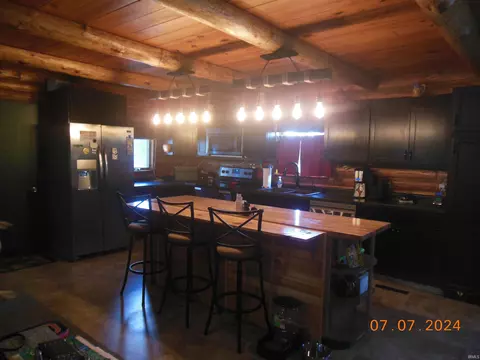 1612 E 150 N Rd, La Porte, IN 46350 photo 3