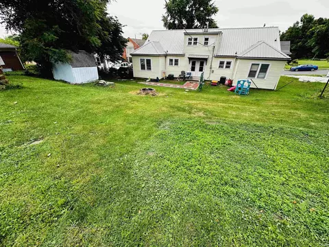 307 E William St, Washington, IN 47501 photo 23