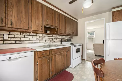 1532 E Fox St, South Bend, IN 46613 photo 7