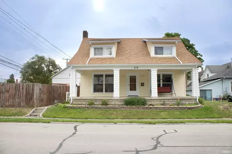 219 Brown St, Winchester, IN 47394