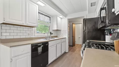 100 Southland Ct, Waterloo, IN 46793 photo 6