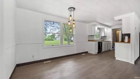 100 Southland Ct, Waterloo, IN 46793 photo 9