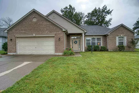 647 Greendale Ct, Evansville, IN 47711