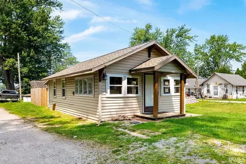 9697 S 750 W, Claypool, IN 46510
