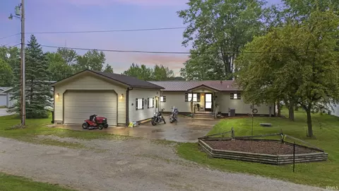 240 Lane 250 West Otter Lk, Angola, IN 46703