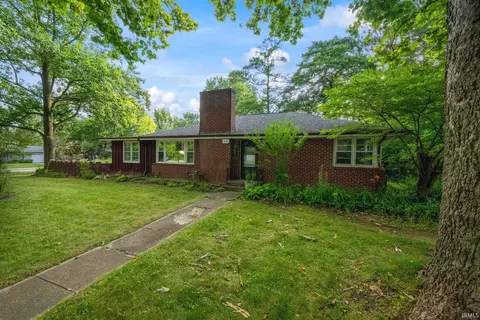 1827 Woodland Ave, West Lafayette, IN 47906