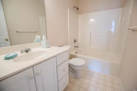 4308 W Maefield St, Bloomington, IN 47404 photo 18