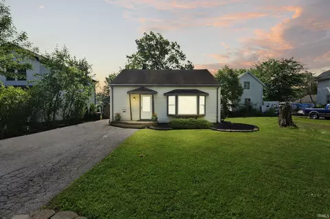 2922 Crescent Ave, Fort Wayne, IN 46805