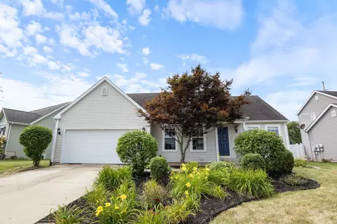 2498 Nature View Dr, Warsaw, IN 46582