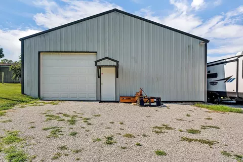 157 Bennett Rd, Bedford, IN 47421 photo 3