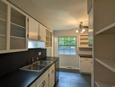 2632 E 5th St, Bloomington, IN 47408 photo 4