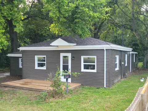 3404 E Riverside Dr, Evansville, IN 47714