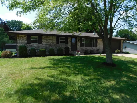 3303 East Ridge Dr, Warsaw, IN 46582