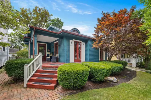 929 Illsley Dr, Fort Wayne, IN 46807
