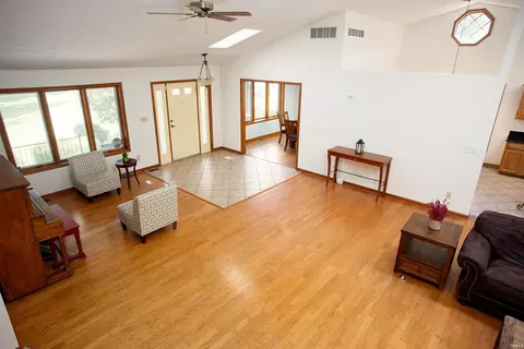 2332 E Plateau Pl, Bloomington, IN 47401 photo 6