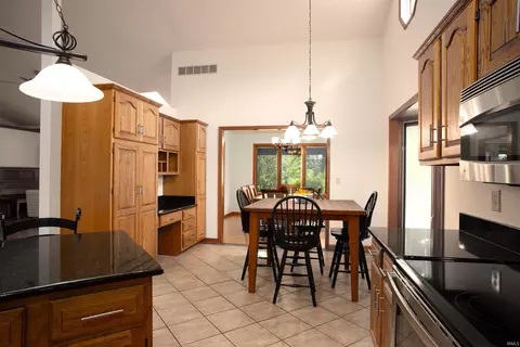 2332 E Plateau Pl, Bloomington, IN 47401 photo 21