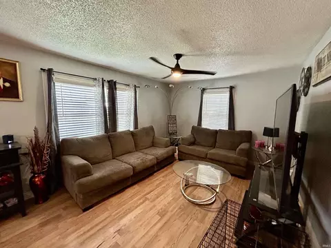 424 E Silver St, Bluffton, IN 46714 photo 8