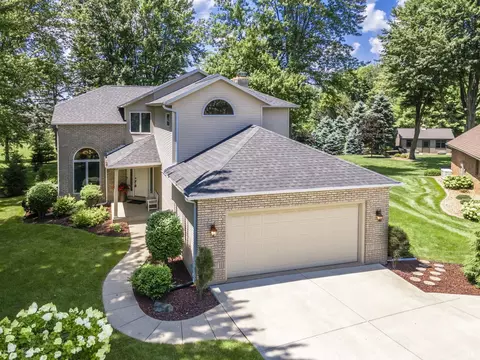213 Apple Tree Ln, Wakarusa, IN 46573 photo 1