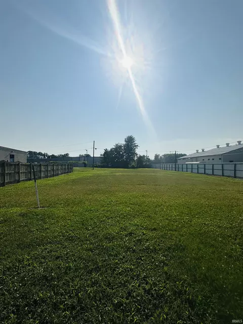 1330 N Fares Ave, Evansville, IN 47711
