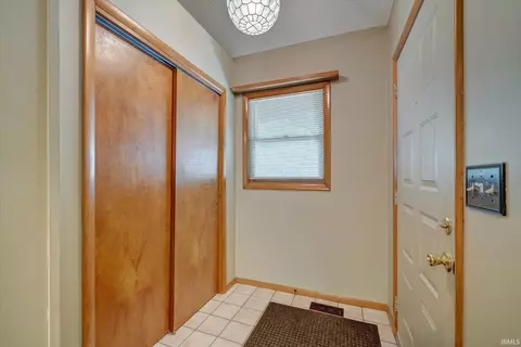 2354 E Winding Brook Cir, Bloomington, IN 47401 photo 6