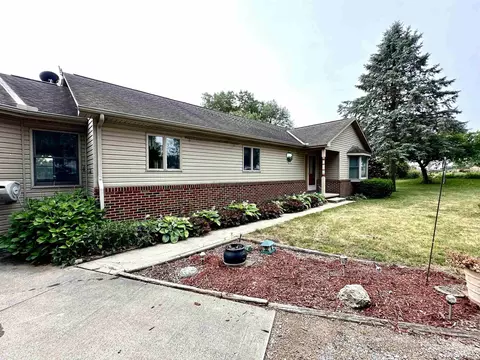 7152 S 100 Rd, Claypool, IN 46510 photo 2