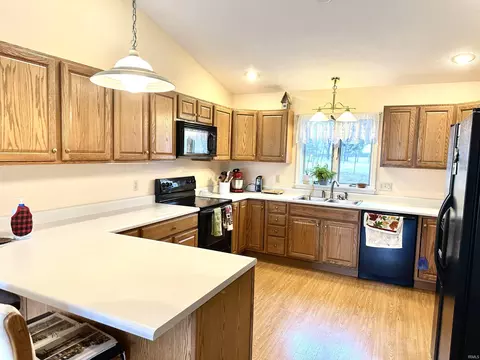 7152 S 100 Rd, Claypool, IN 46510 photo 6