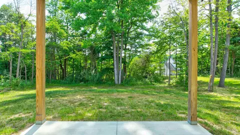 329 Maplecrest Blvd, Jasper, IN 47546 photo 32
