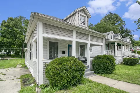 607 E Main St, Warsaw, IN 46580