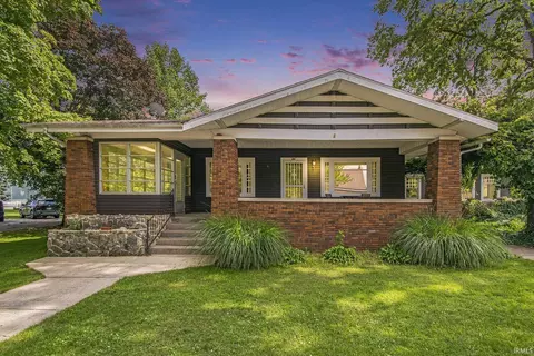 106 E Van Buren St, Leesburg, IN 46538