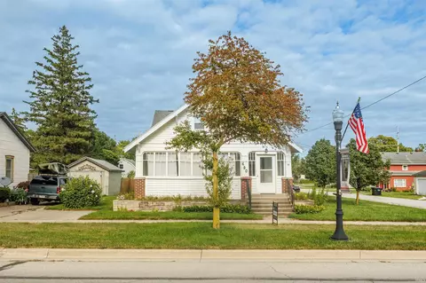 480 S Wayne St, Waterloo, IN 46793 photo 3