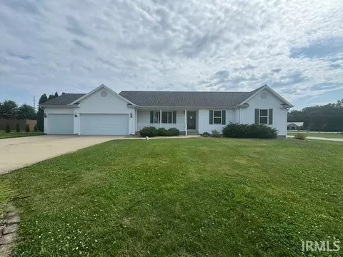 11855 Red Bud Dr, Plymouth, IN 46563