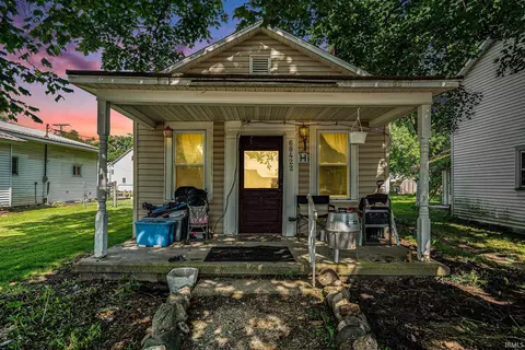 68422 Main St, New Paris, IN 46553