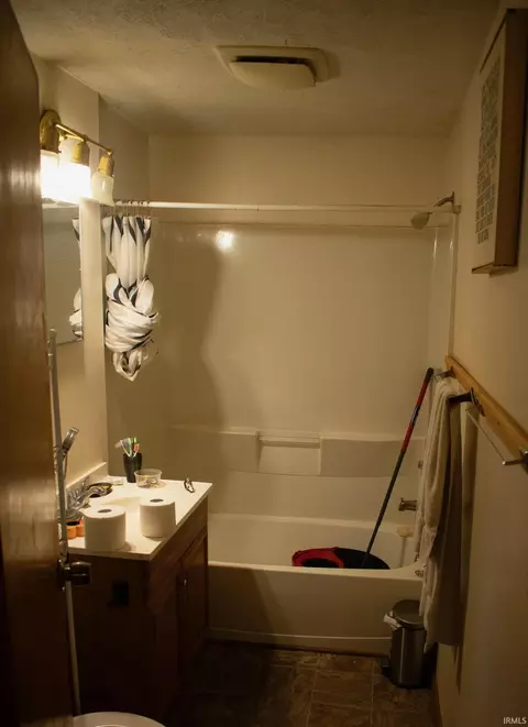 215 E 16th St, Bloomington, IN 47408 photo 6