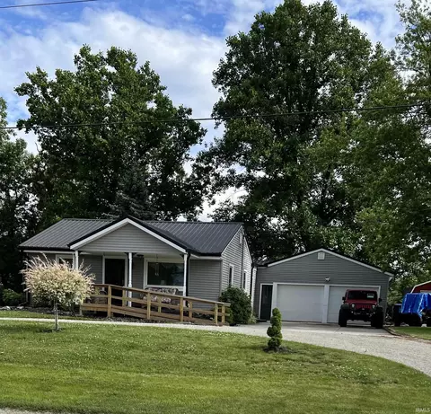 1407 W Winona Ave, Warsaw, IN 46580