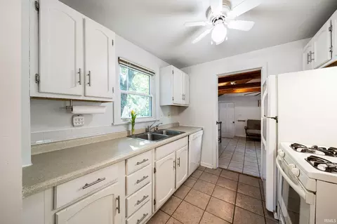 1504 Ewing Ave, South Bend, IN 46613 photo 11