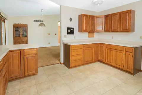 1909 E Wilton Ct, Bloomington, IN 47401 photo 13