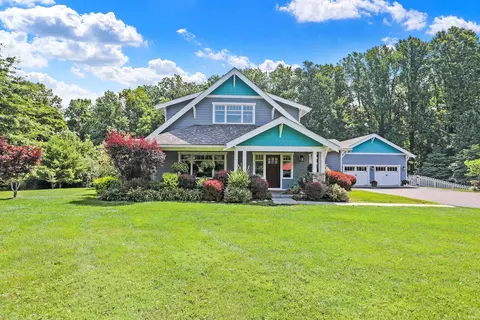 3956 N Hinkle Rd, Bloomington, IN 47408