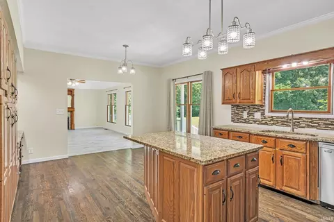 297 Stevens Ln, Mitchell, IN 47446 photo 8