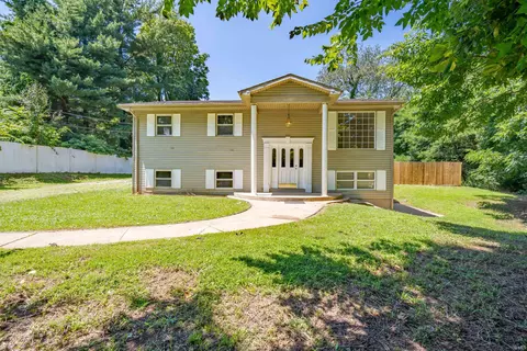 6710 Darmstadt Rd, Evansville, IN 47710