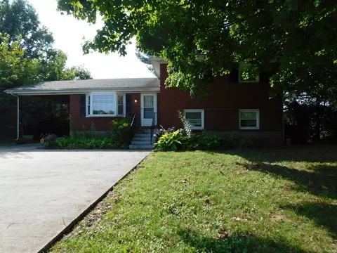 3132 Middle Rd, Jeffersonville, IN 47130
