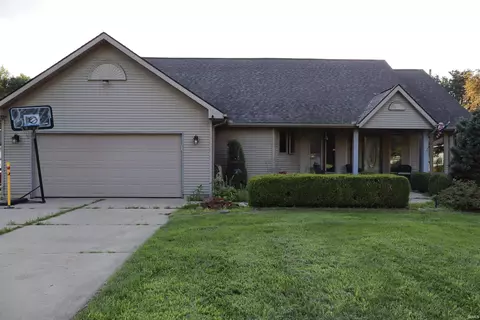 52115 Iris Ct, Elkhart, IN 46514