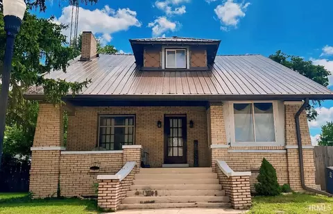 612 S Main St, Princeton, IN 47670