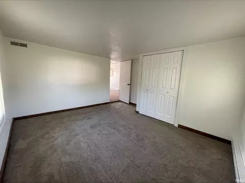 804 N Main St, Dunkirk, IN 47336 photo 8