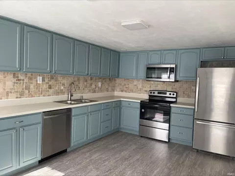 804 N Main St, Dunkirk, IN 47336 photo 3