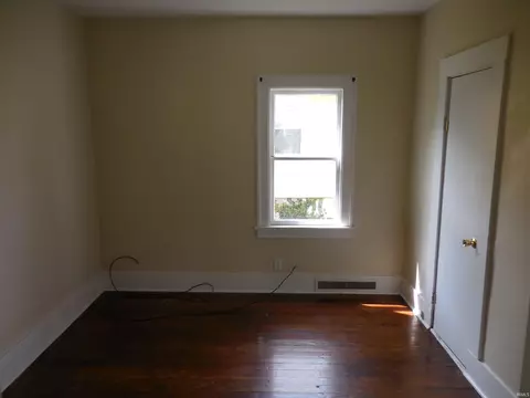 917 E Fox St, South Bend, IN 46613 photo 3