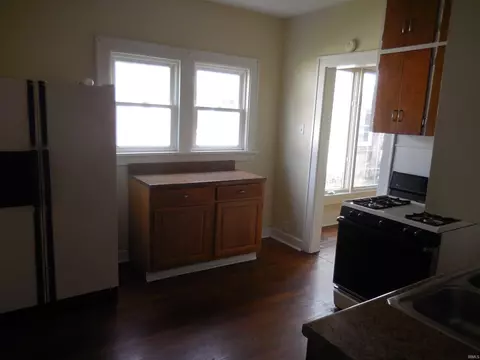 917 E Fox St, South Bend, IN 46613 photo 5