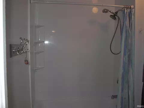 111 Beech St, Butler, IN 46721 photo 10